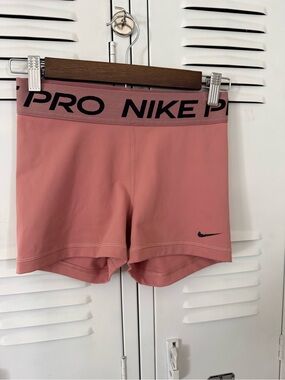 Nike Pro Women’s High-Rise Training Shorts — Dusty Pink